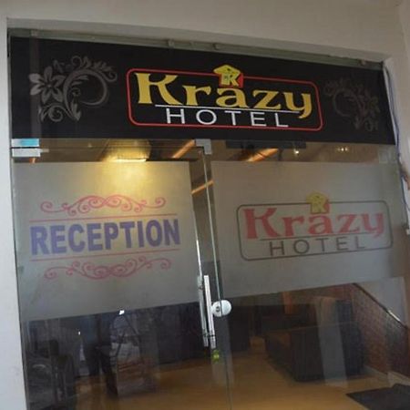 Krazy Hotel Халдвані Екстер'єр фото
